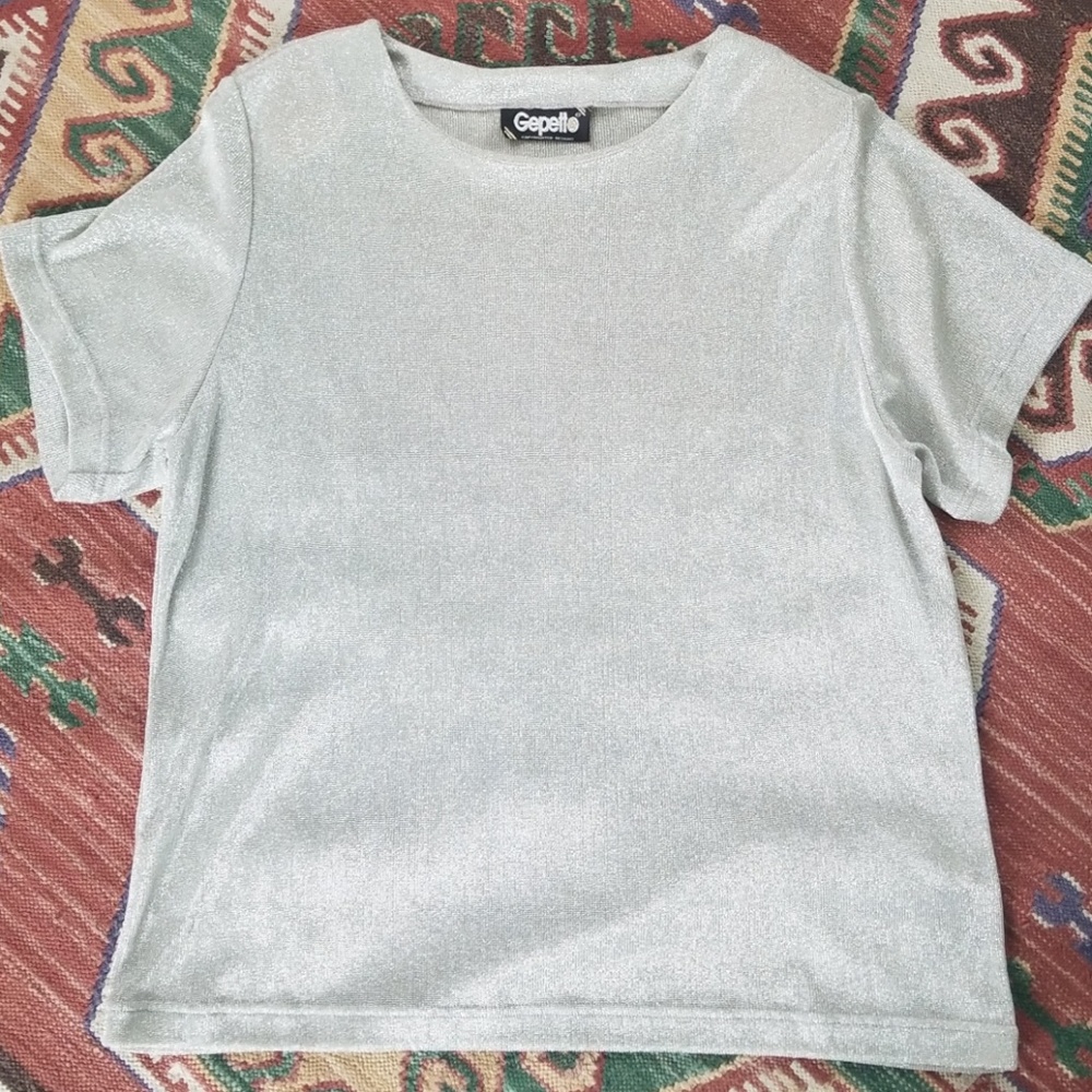 Vintage Silver Metallic Top - Picture 2 of 6